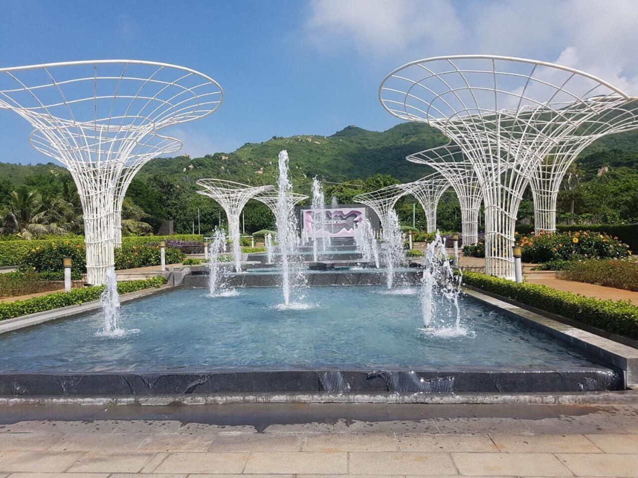 Khach San - Resort Oceanami - 롱하이 외부 사진